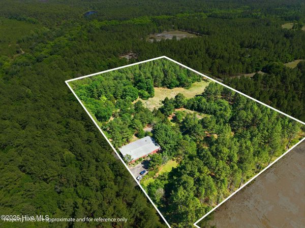 478 Rattlesnake Trail, Aberdeen, NC 28315