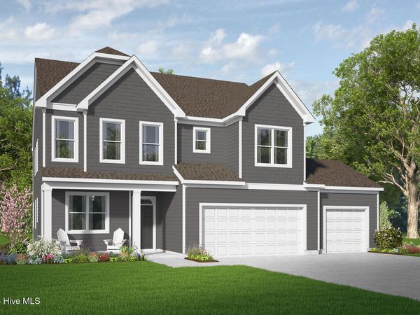913 Peckham Lp, Aberdeen, NC 28315