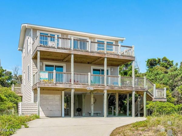 6820 Ocean Drive, Emerald Isle, NC 28594