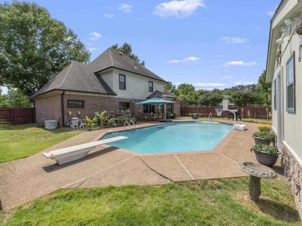 434 BOWLING BROOK DR, Collierville, TN 38017