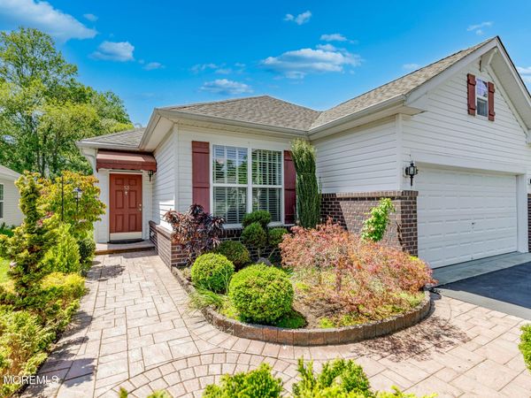 53 Kingston Drive, Jackson, NJ 08527