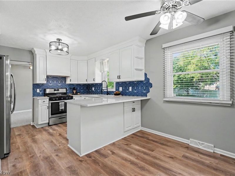 3890 Sanford Drive, Parma, OH 44134 Photo 9