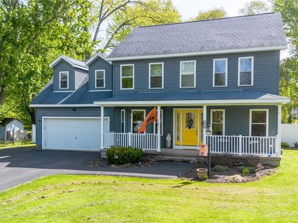 8824 Gaskin Road, Clay, NY 13041