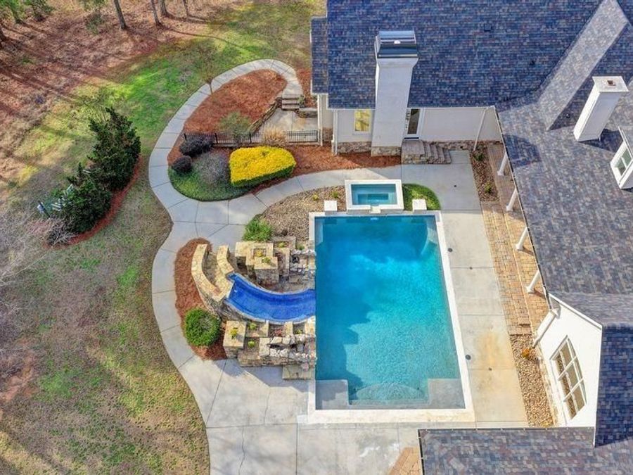 Property Image 104