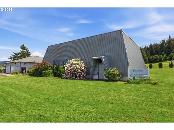 552 HOLBROOK LN, Creswell, OR 97426