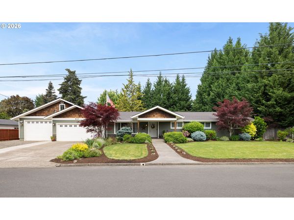 937 NE Queens LN, Hillsboro, OR 97124