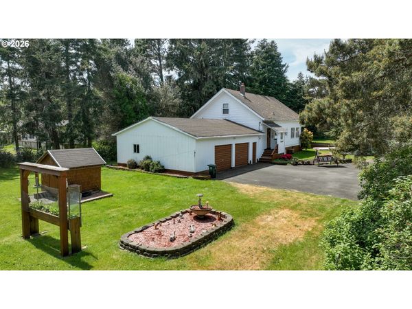 89235 HIGHWAY 101, Warrenton, OR 97146