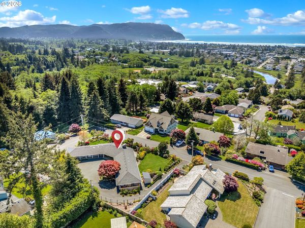 361 HILLTOP DR, Seaside, OR 97138