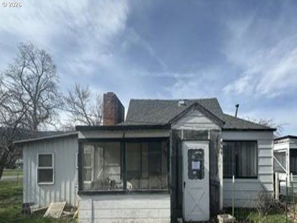 968 S 1ST ST, Union, OR 97883