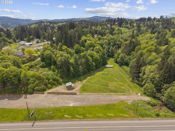 865 W COLUMBIA RIVER HWY, Clatskanie, OR 97016