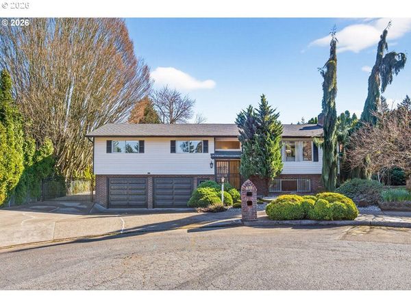820 NE 168TH PL, Portland, OR 97230