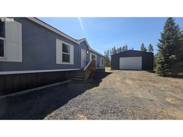 16125 HAWKS LAIR RD, La Pine, OR 97739