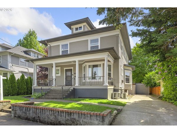 2124 NE 9TH AVE, Portland, OR 97212