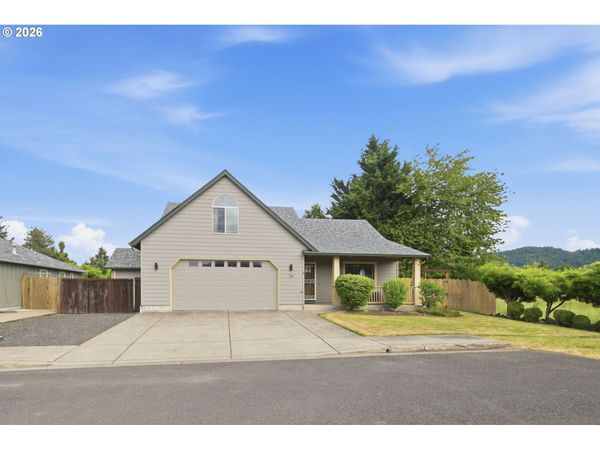 74 SUNDAY DR, Creswell, OR 97426