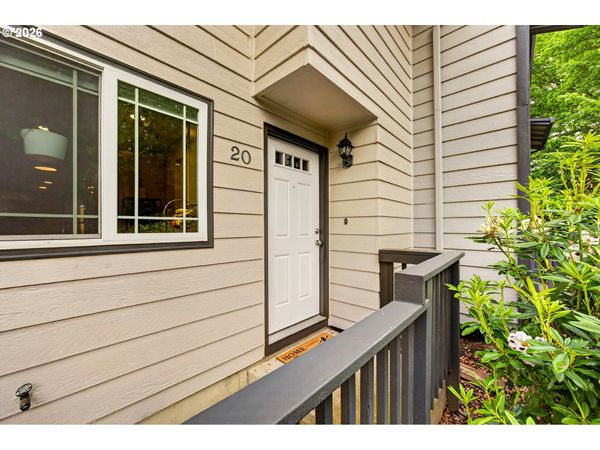 29650 SW COURTSIDE DR, Unit 20, Wilsonville, OR 97070