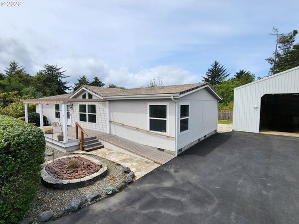255 SE 15TH ST, Bandon, OR 97411