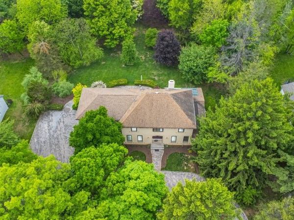 104 Shrewsbury Dr, Livingston, NJ 07039