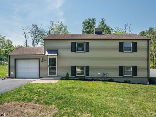 12 Richardsville Rd, Ogdensburg, NJ 07439