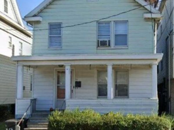 42 S 2Nd St, Elizabeth, NJ 07206