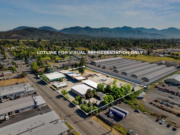 1559 Dowell Road, Grants Pass, OR 97527