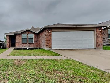 733 Tuscany Trail, Fort Worth, TX 76179