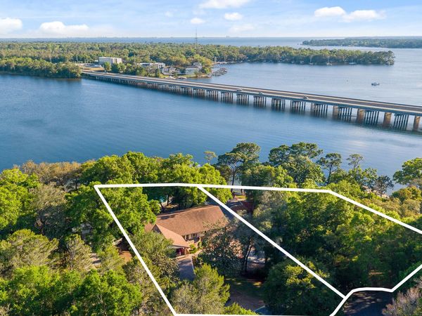 104 Bayou Drive, Niceville, FL 32578