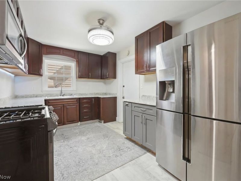 210 5th Avenue, Hubbard, OH 44425 Photo 15