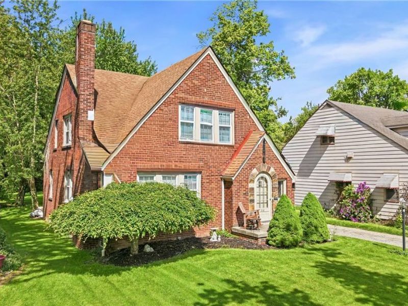210 5th Avenue, Hubbard, OH 44425 Photo 2