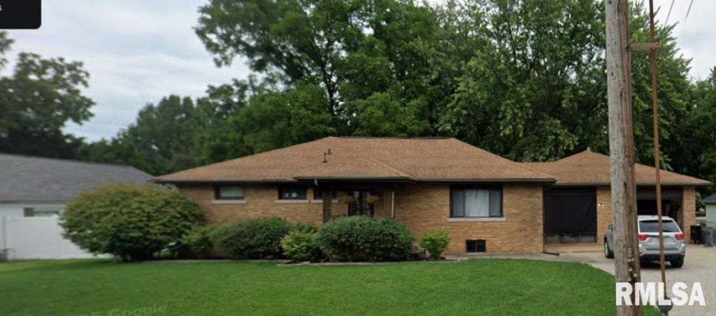 112 N Oak Street, Rochester, IL 62563 Main Photo