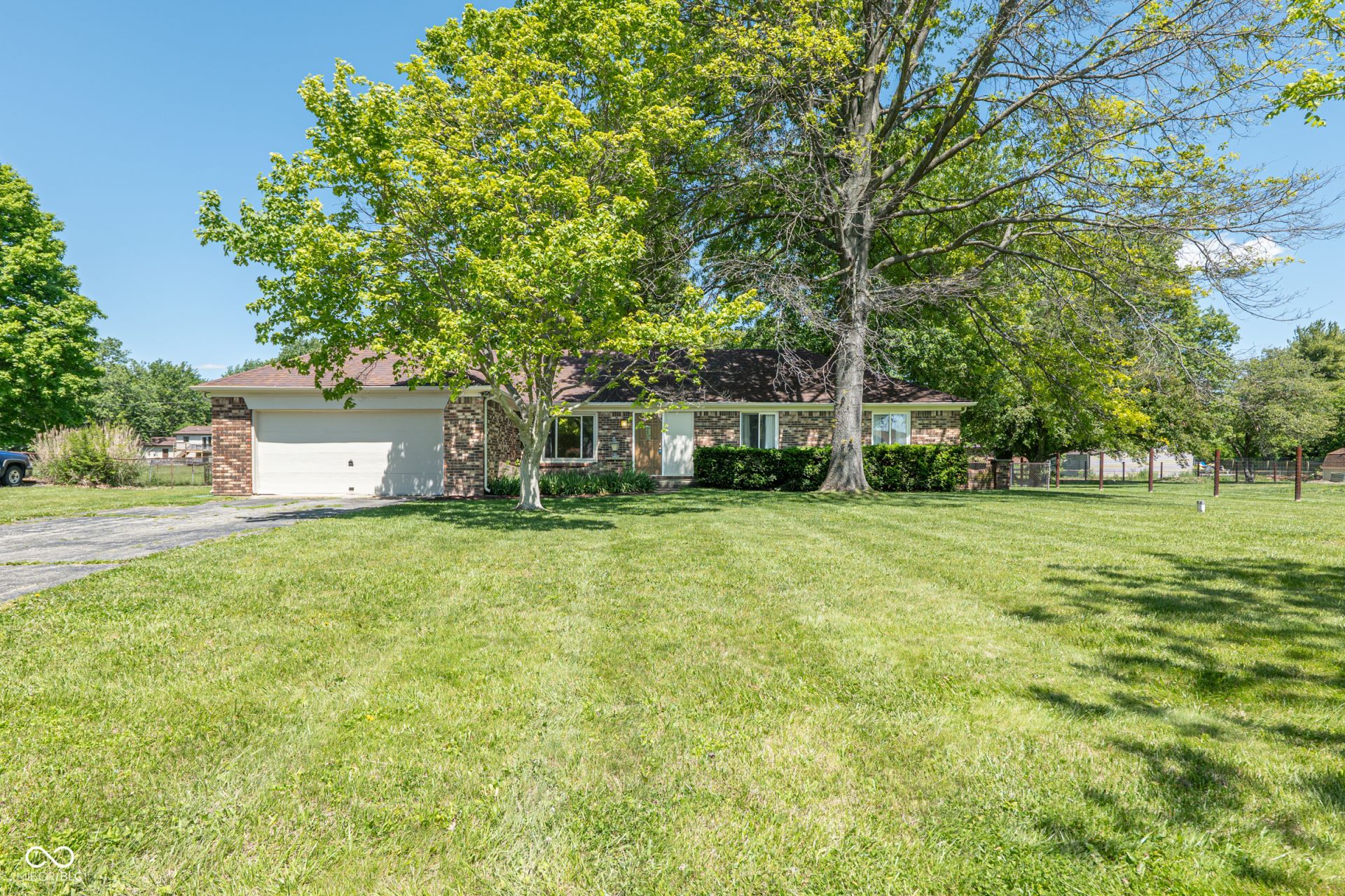 1405 Maria Lane, Avon, IN 46123 Main Photo