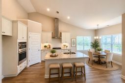 764 Ruskin Drive  photo 4