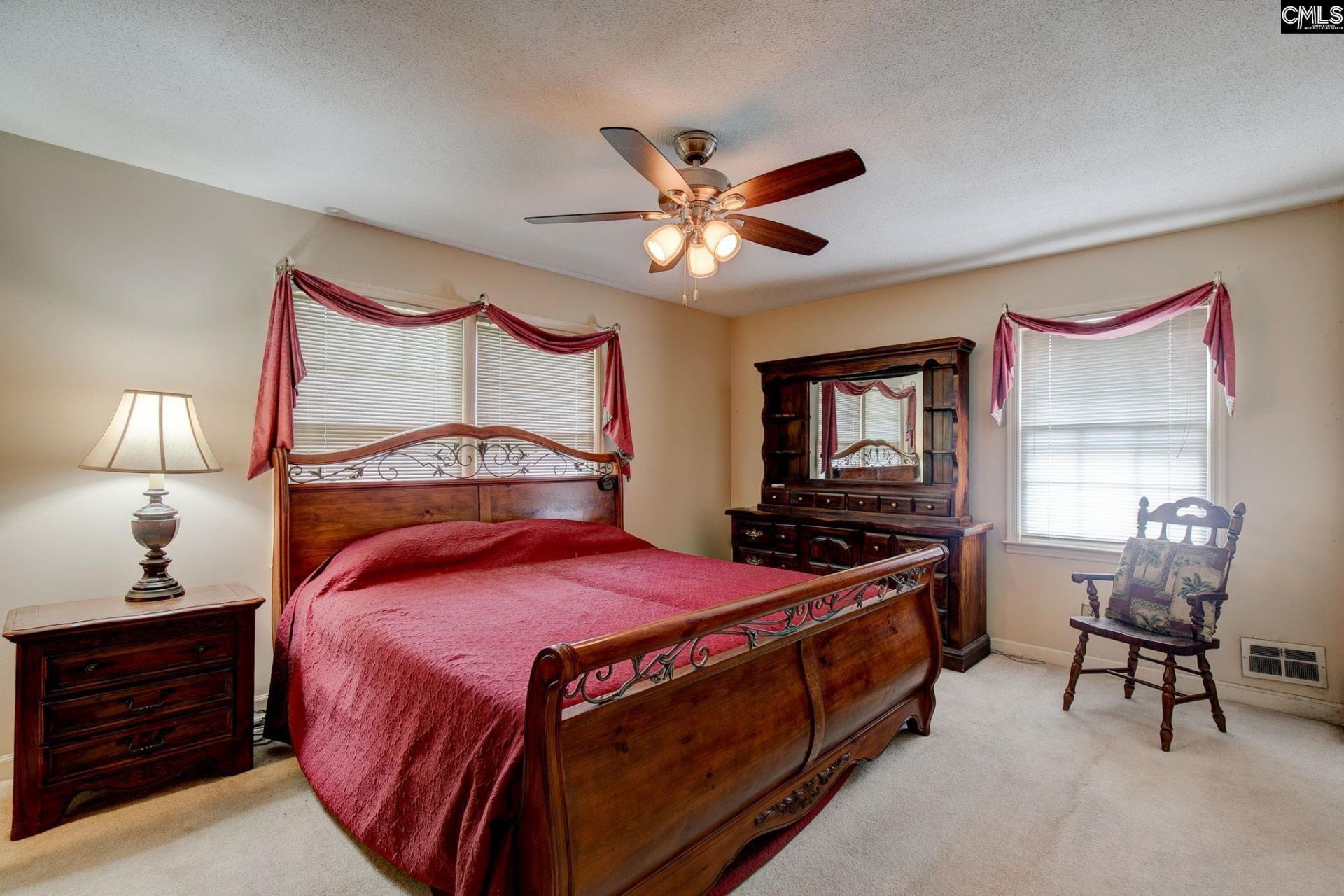 415 Cool Springs Photo 13