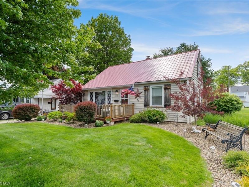 1109 Ellwood Avenue SW, Canton, OH 44710 Photo 2