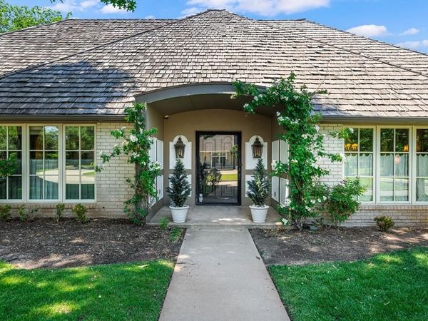 1401 Glenbrook Drive, Oklahoma City, OK 73118