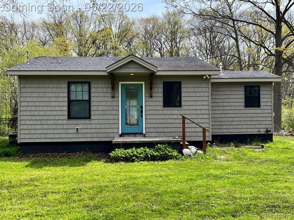 5036 Woodland Lane, East China Twp, MI 48054