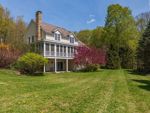 527 Sleighbell Lane, Manchester, VT 05255