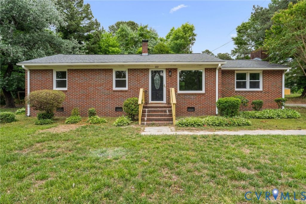 400 Easter Street, Emporia, VA 23847 Main Photo