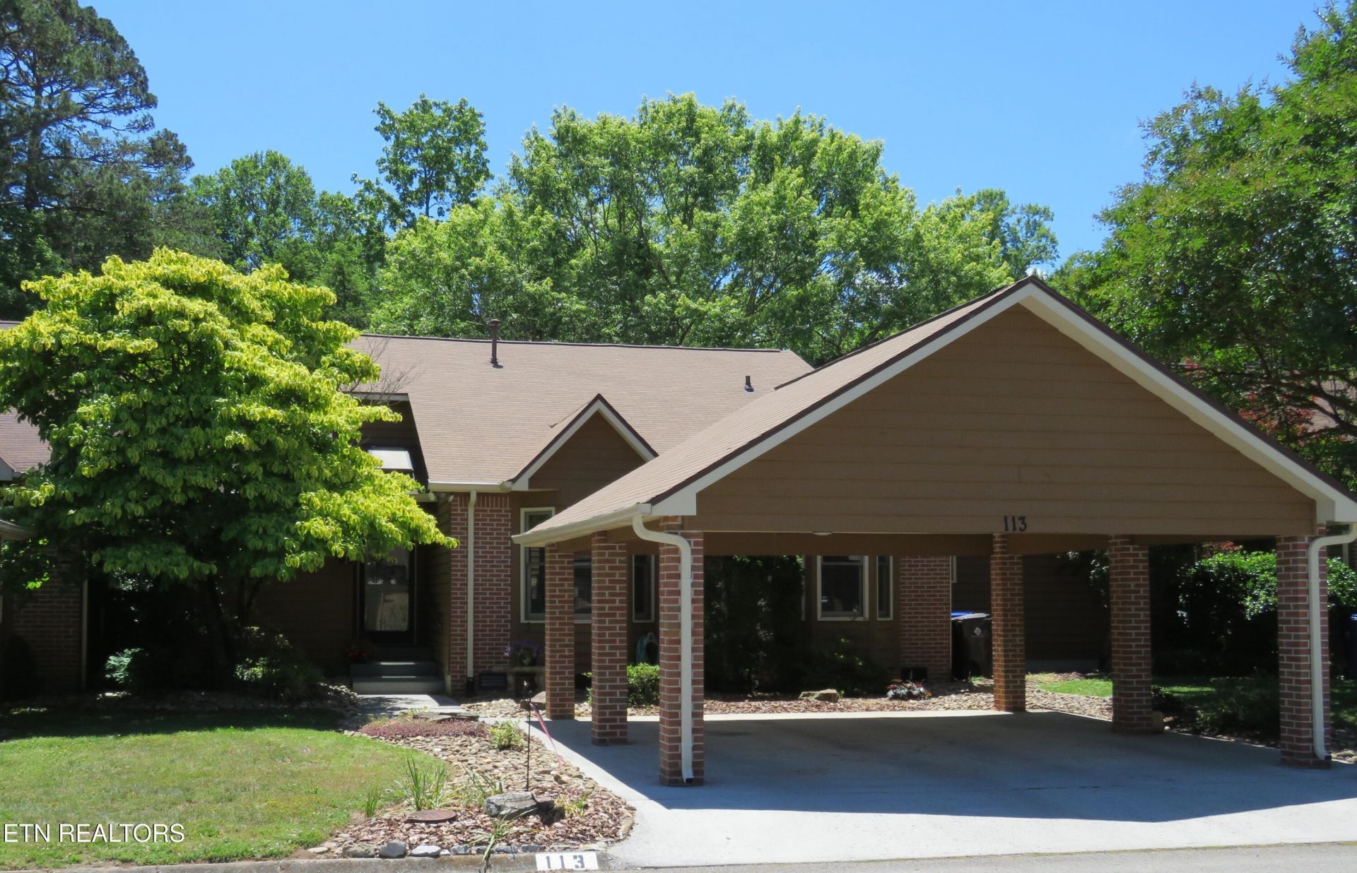 113 Blue Ridge Court, Oak Ridge, TN 37830 Main Photo