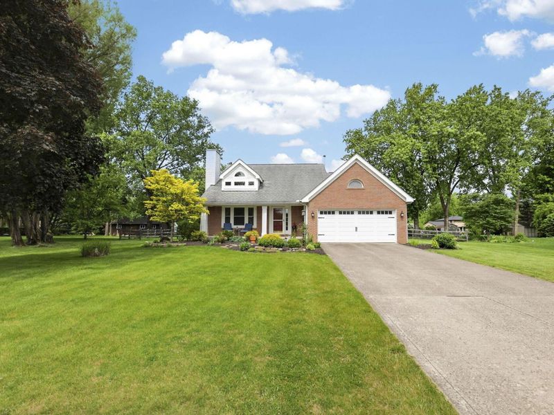 13681 Sudbury Drive NW, Pickerington, OH 43147 Photo 2