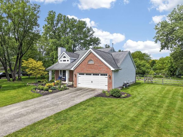 13681 Sudbury Drive NW, Pickerington, OH 43147