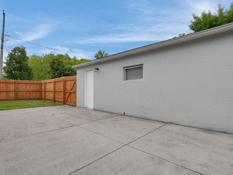 954 Clarendon Avenue, Columbus, OH 43223 Photo 22