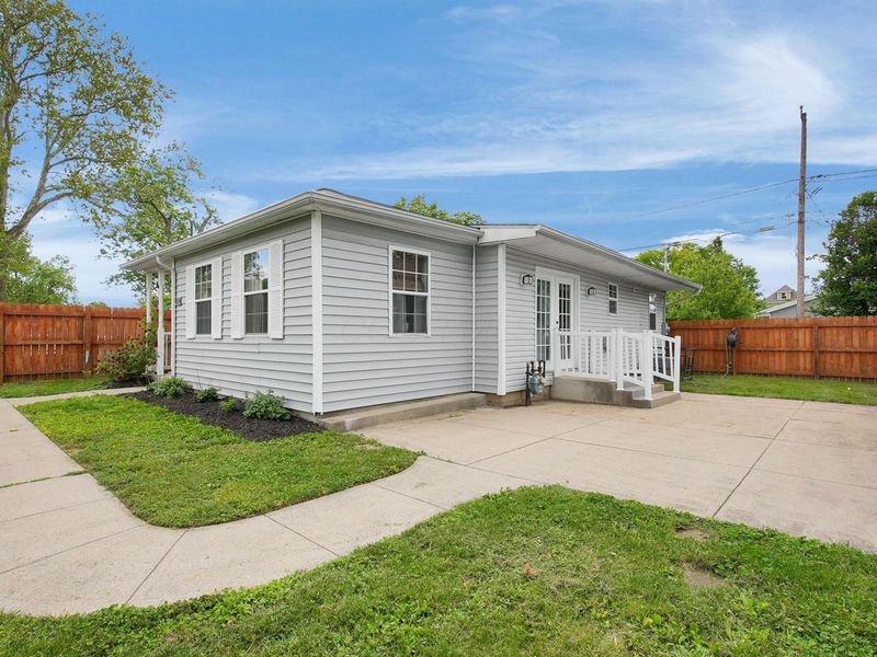 954 Clarendon Avenue, Columbus, OH 43223 Photo 4