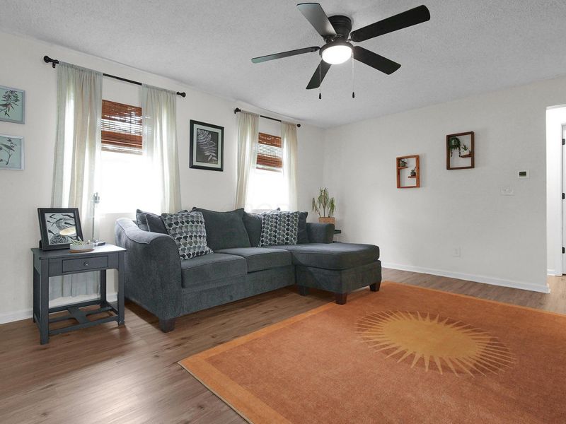 954 Clarendon Avenue, Columbus, OH 43223 Photo 7