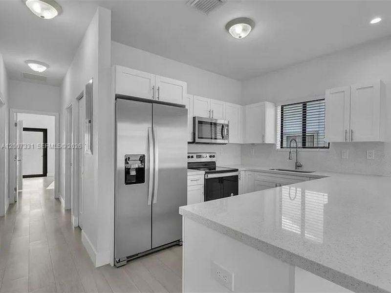 4817 E 9th Ln , Hialeah, FL 33013 Photo