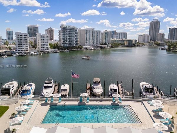 900 Bay Dr DS14 , Miami Beach, FL 33141