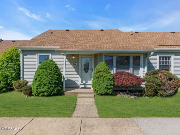 43 Piazza Correale, Unit E, Freehold, NJ 07728