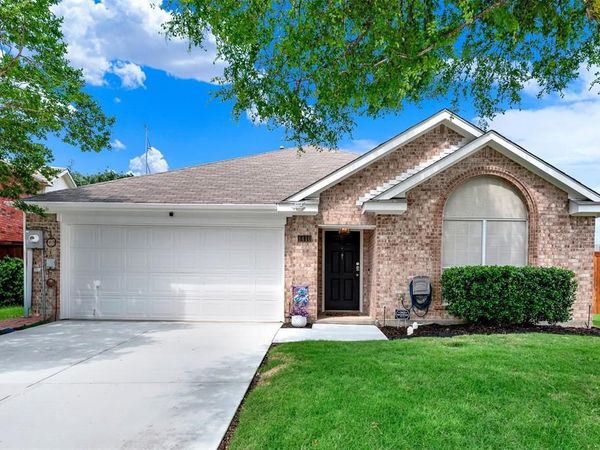 1410 Daffodil Lane, Lewisville, TX 75077