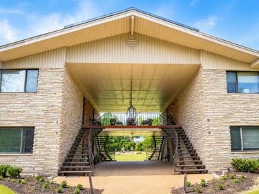 4400 POPLAR AVE, Unit 25, Memphis, TN 38117
