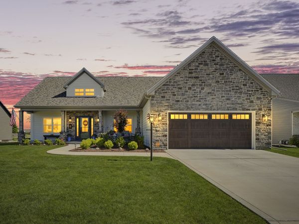 2838 E Stone Creek Boulevard , Urbana, IL 61802