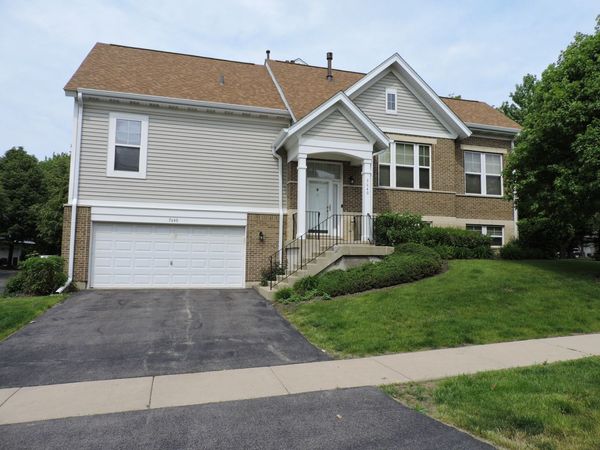 5640 Cambridge Way, Hanover Park, IL 60133